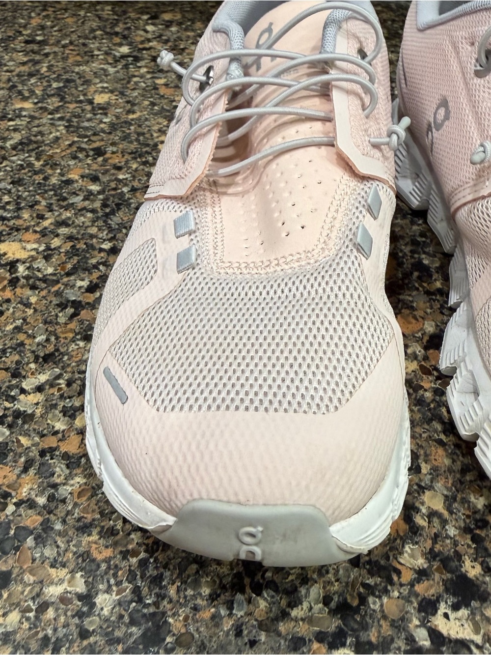 On Running Cloud Women's Running Shoe - Light Pink 9.5 - Picture 5 of 10